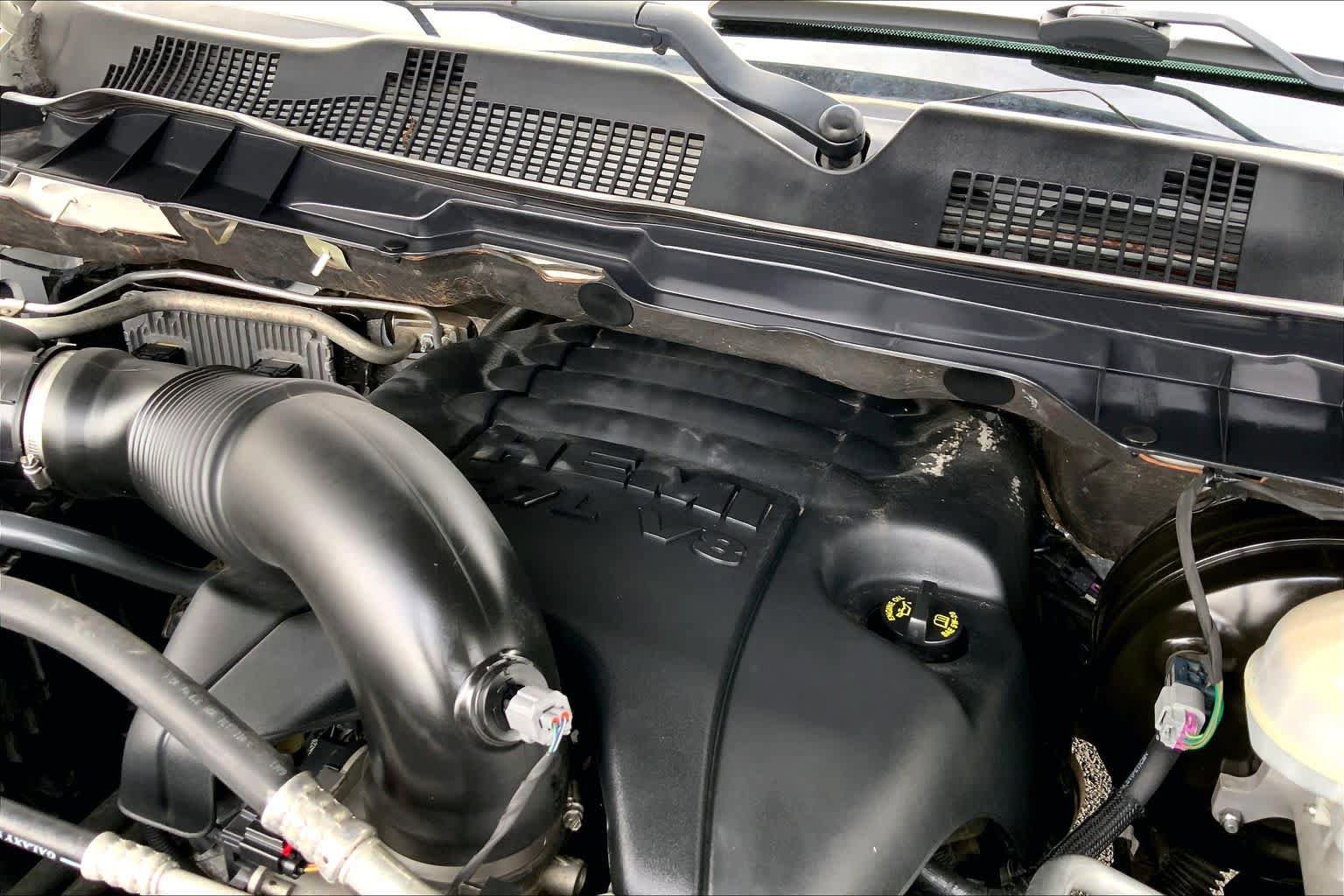 Used 2019 RAM 1500 Classic SLT RWD image 29