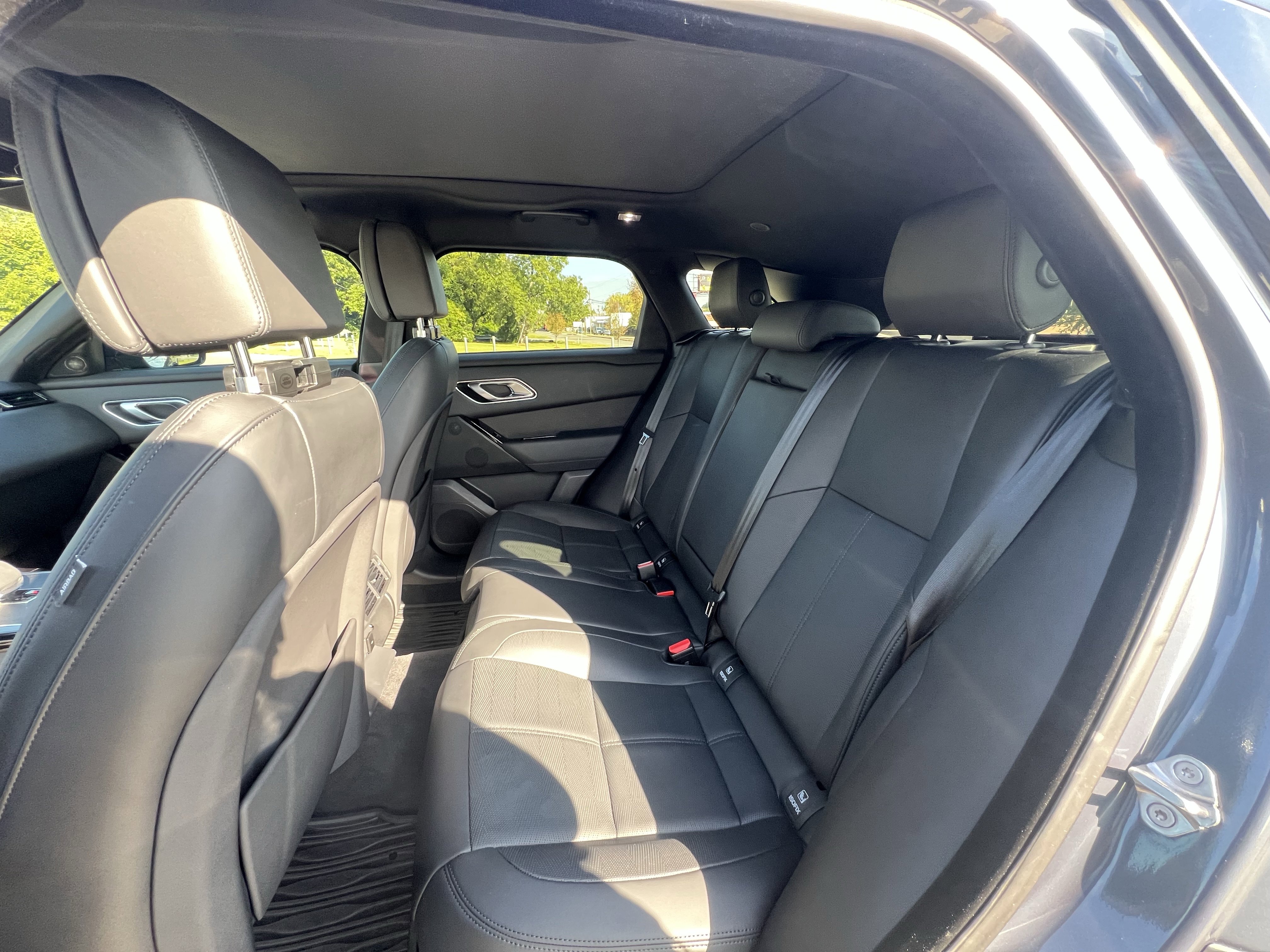 Used 2024 Land Rover Range Rover Velar Dynamic HSE image 31
