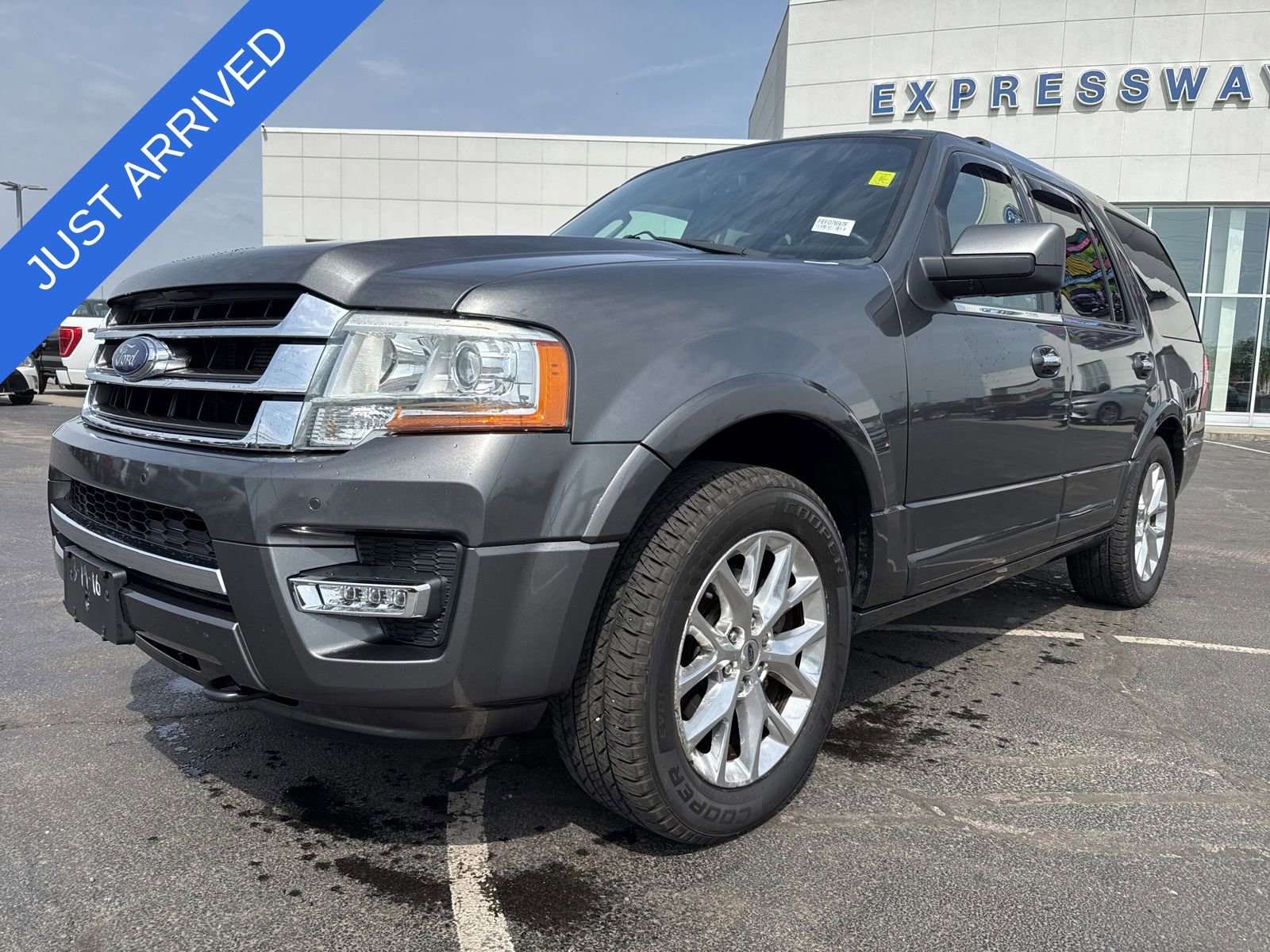 Used 2015 Ford Expedition Limited w/ Equipment Group 301A AWD/4WD image 1