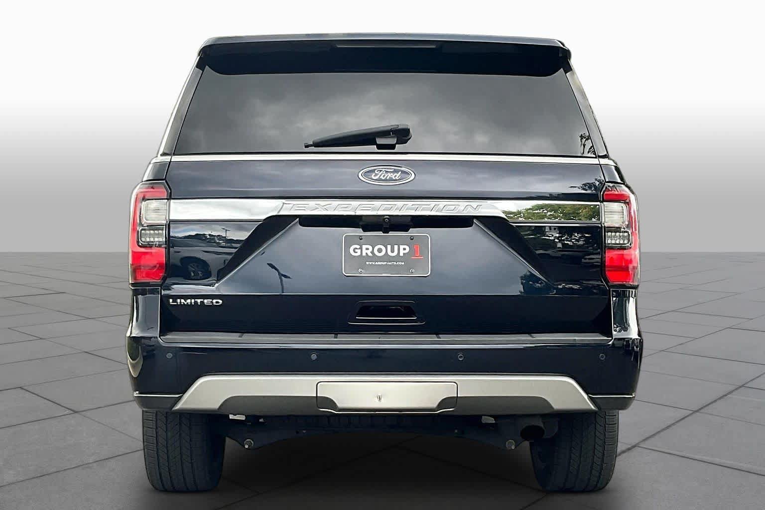 Used 2021 Ford Expedition Limited AWD/4WD image 4