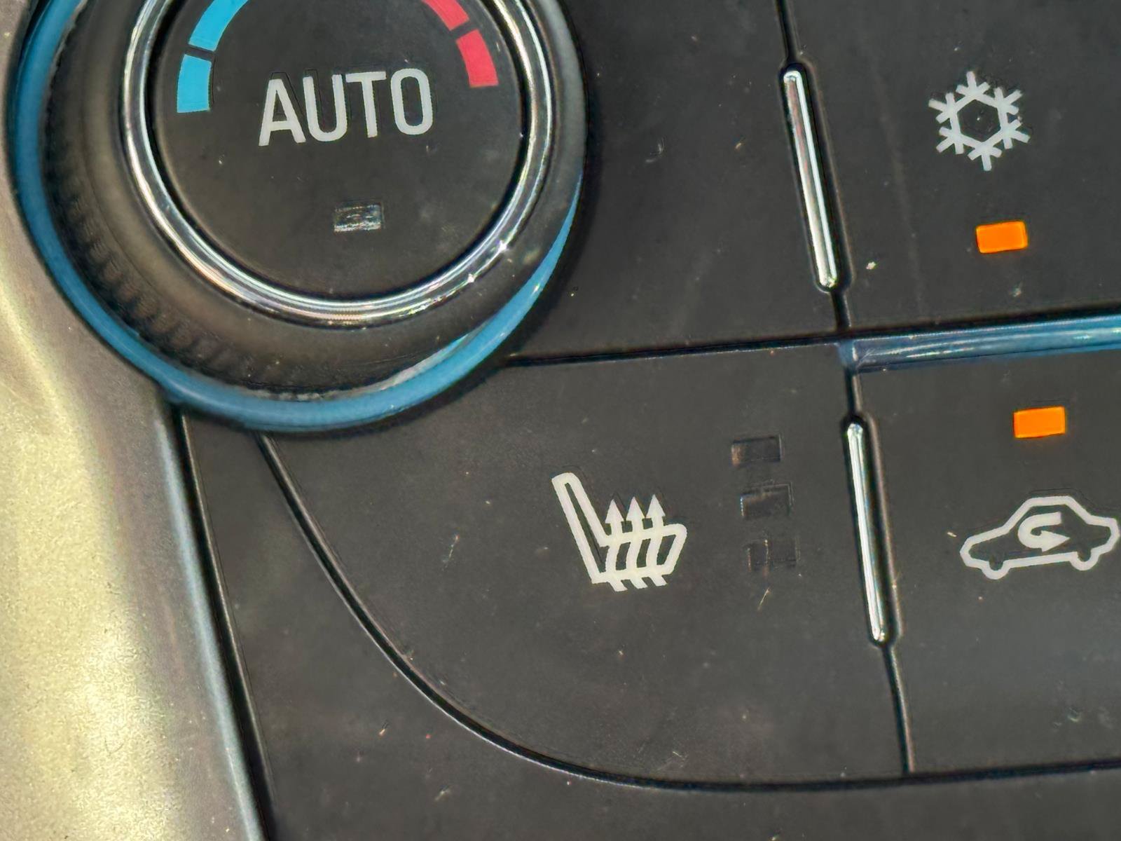 Used 2014 Chevrolet Malibu LTZ FWD image 17
