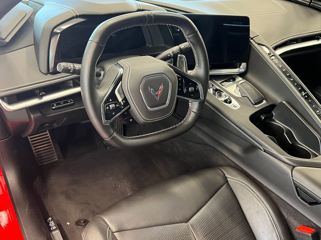 Used 2025 Chevrolet Corvette Stingray Premium Cpe w/ 3LT RWD image 18