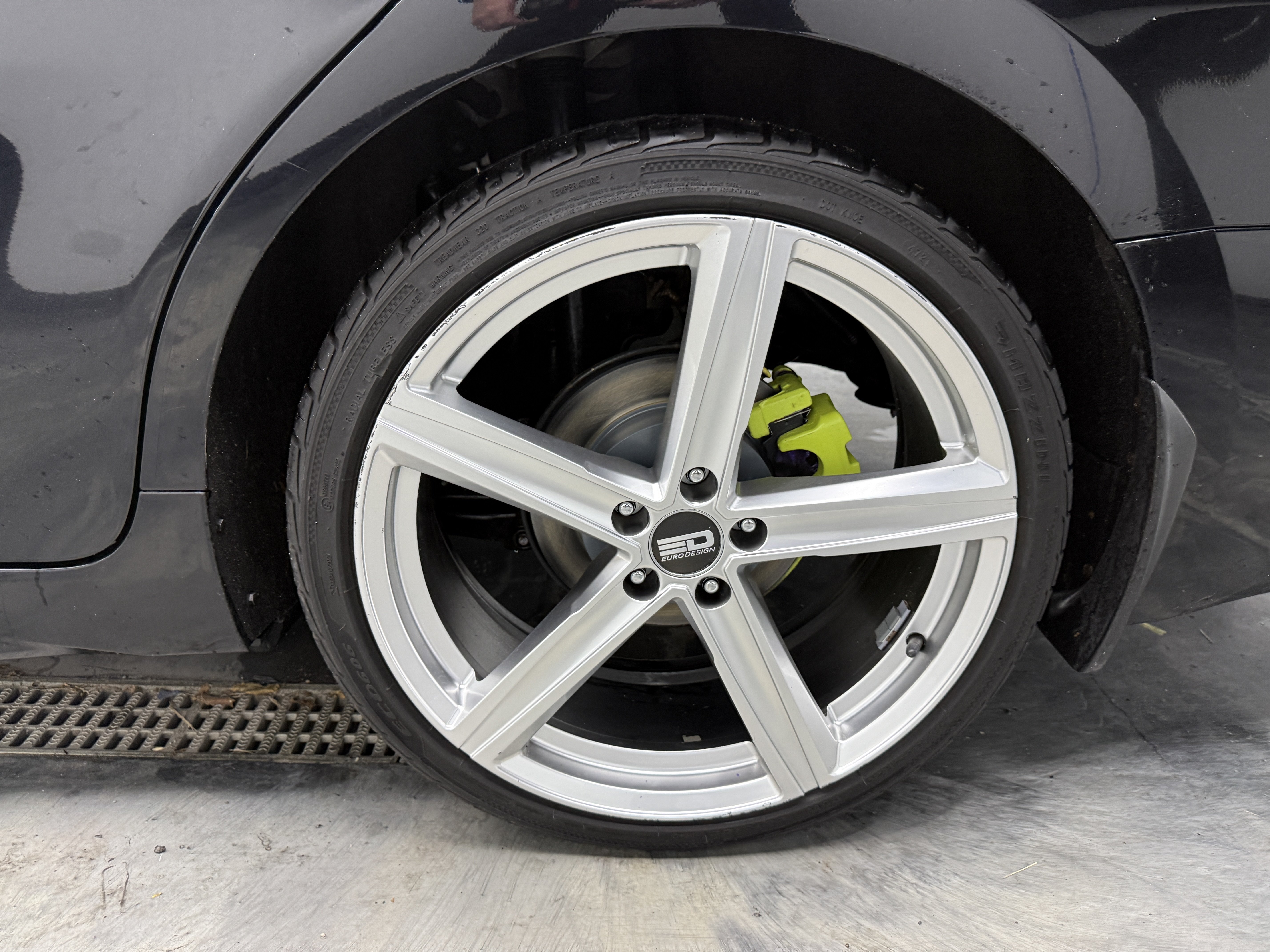 Used 2019 Toyota Camry SE FWD image 24