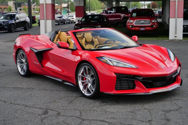Used 2026 Chevrolet Corvette Z06 RWD image 4