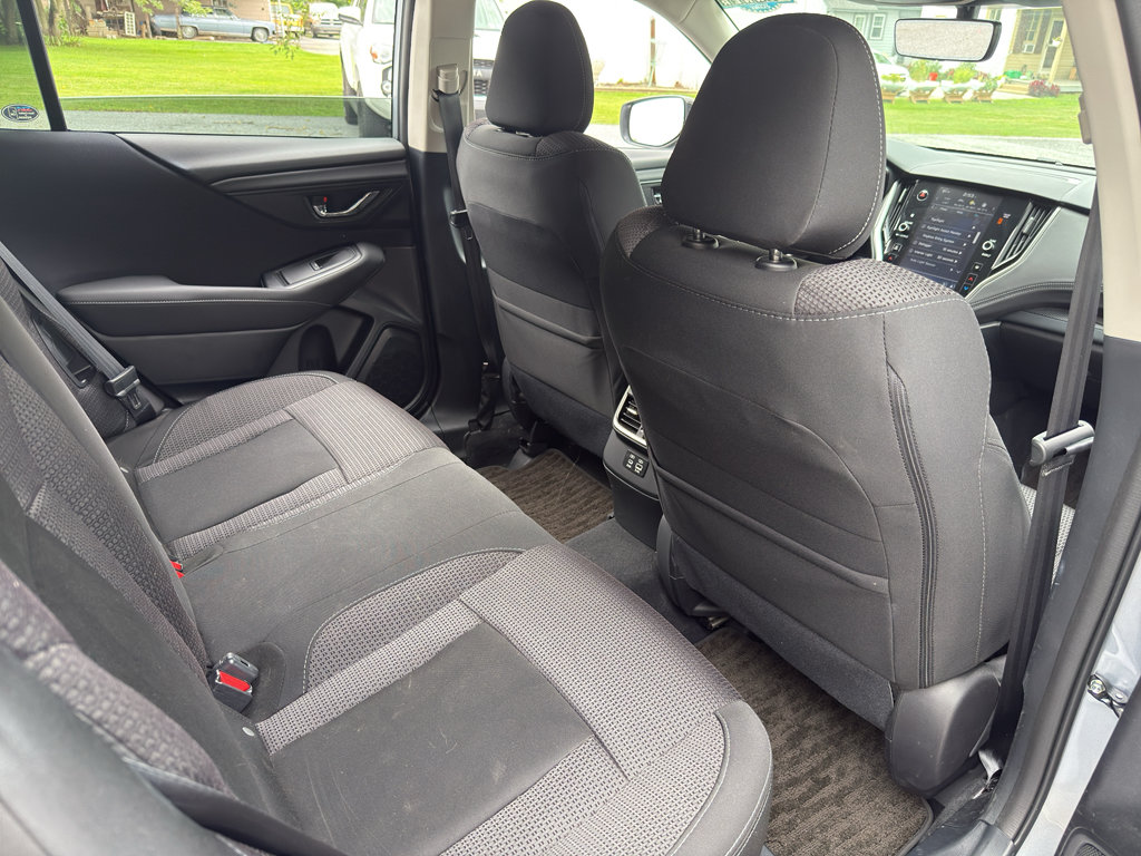 Used 2025 Subaru Outback Premium w/ Popular Package #1A AWD/4WD image 27