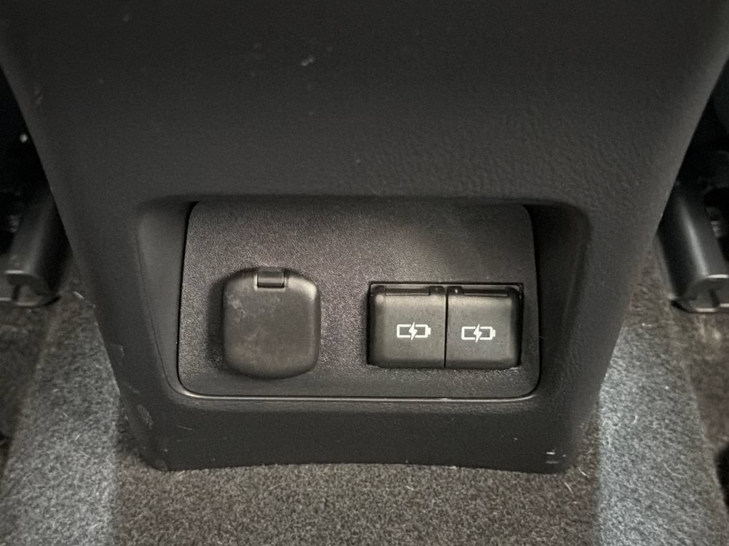 Used 2025 Lexus NX 250 FWD w/ Towing Package (2000 Lbs) image 32