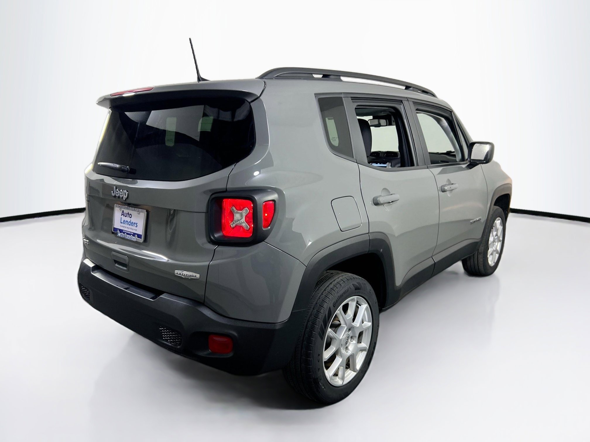 Used 2022 Jeep Renegade Latitude w/ Sun/Sound Group AWD/4WD image 5