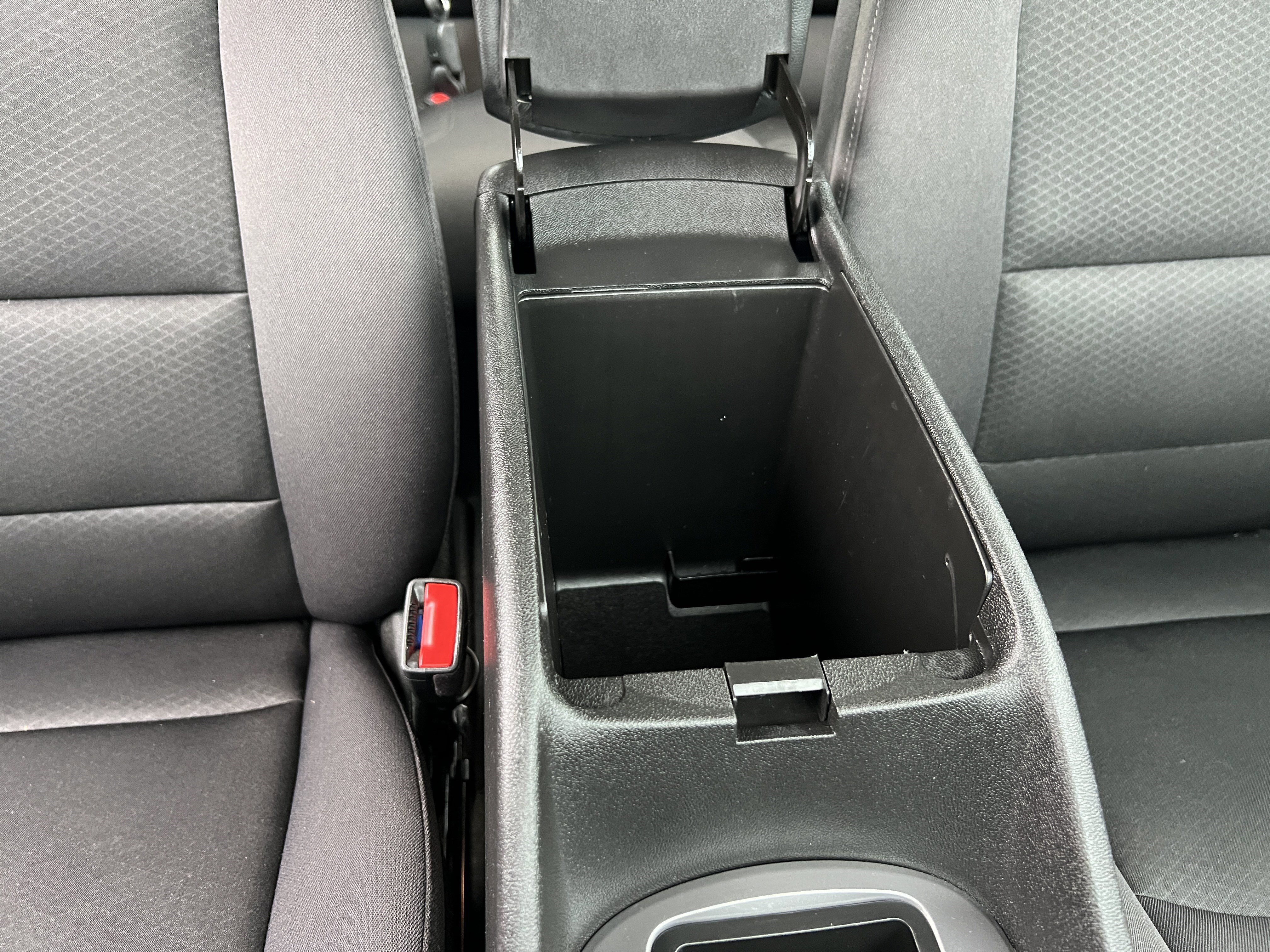 Used 2024 Chevrolet Malibu LT image 25