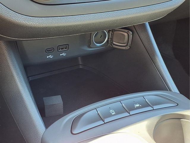 New 2026 Buick Envista Preferred FWD image 9