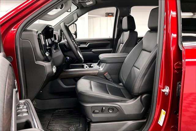 Used 2025 GMC Sierra 2500 SLT w/ SLT Convenience Package image 22