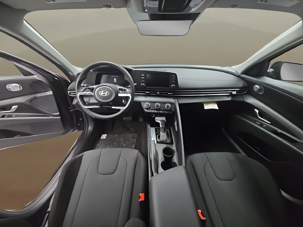 New 2026 Hyundai Elantra SE FWD image 28