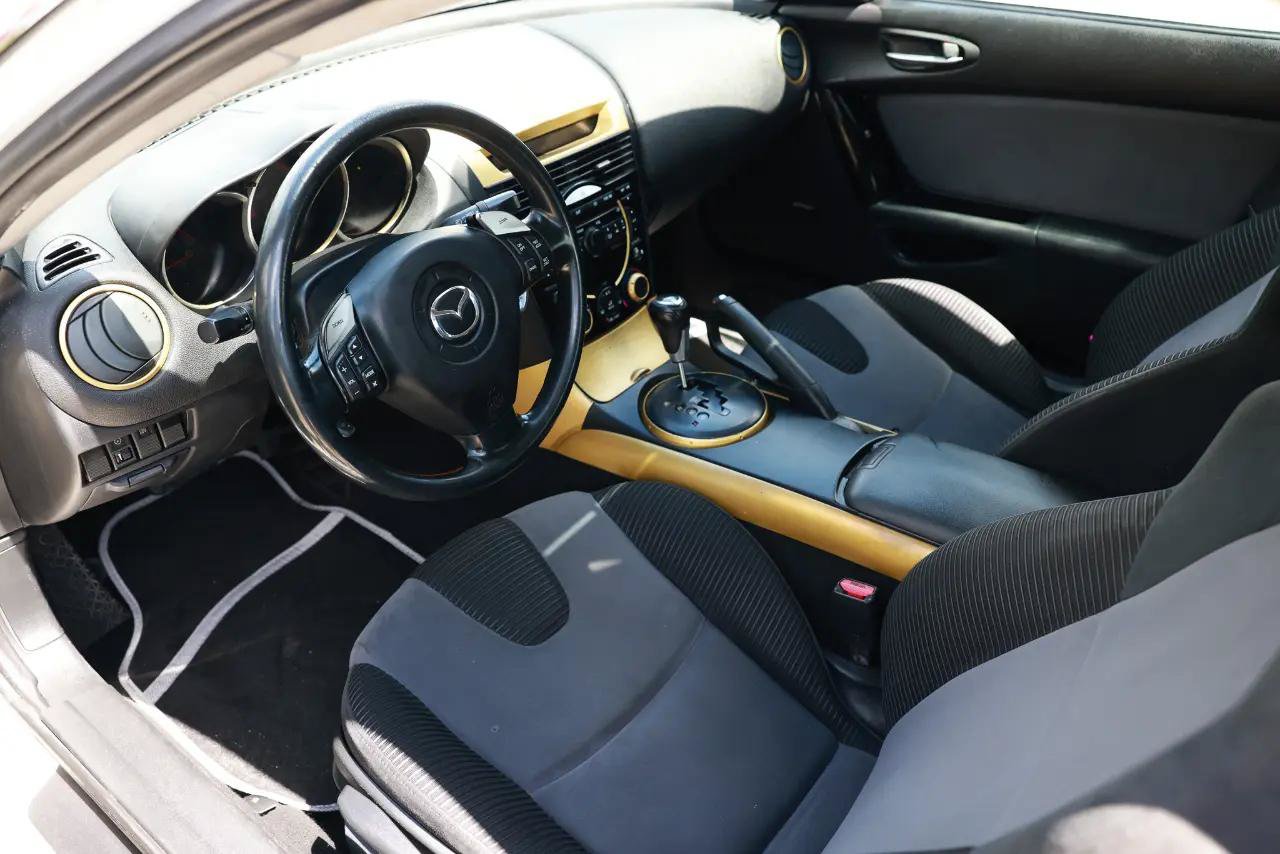 Used 2006 MAZDA RX-8 w/ Touring Pkg RWD image 4