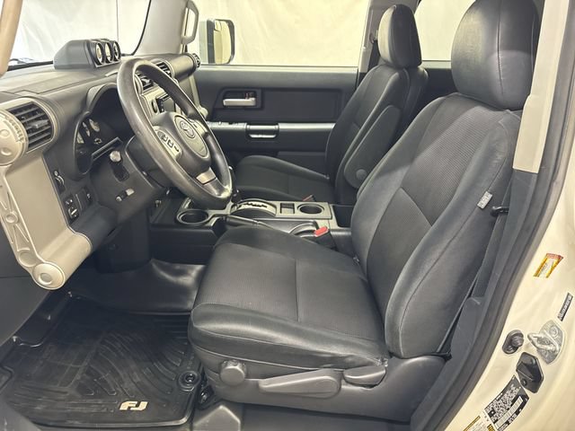 Used 2014 Toyota FJ Cruiser 4WD w/ Convenience Package image 10