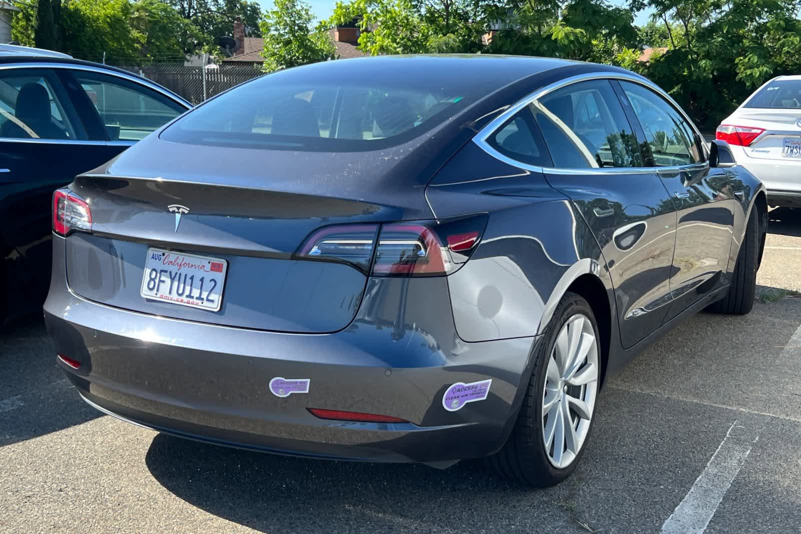 Used 2018 Tesla Model 3 Long Range RWD image 4