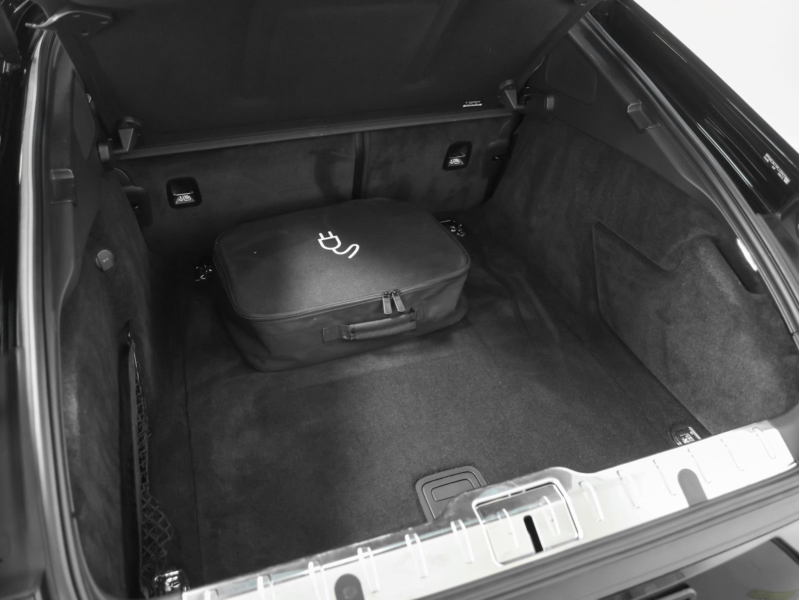 Certified 2023 Porsche Panamera AWD/4WD image 10