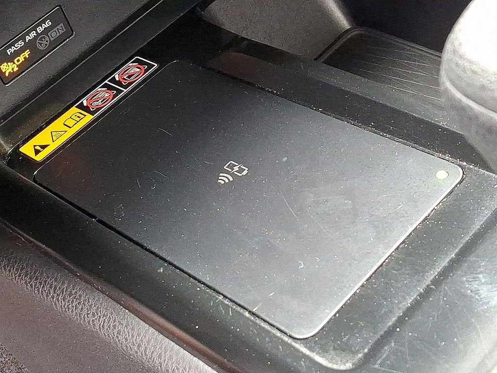 Used 2025 Toyota Camry LE FWD image 24