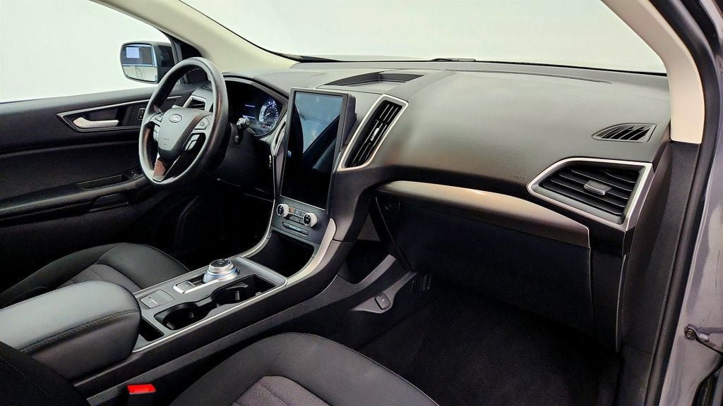Used 2022 Ford Edge SE w/ Black Appearance Package AWD/4WD image 23