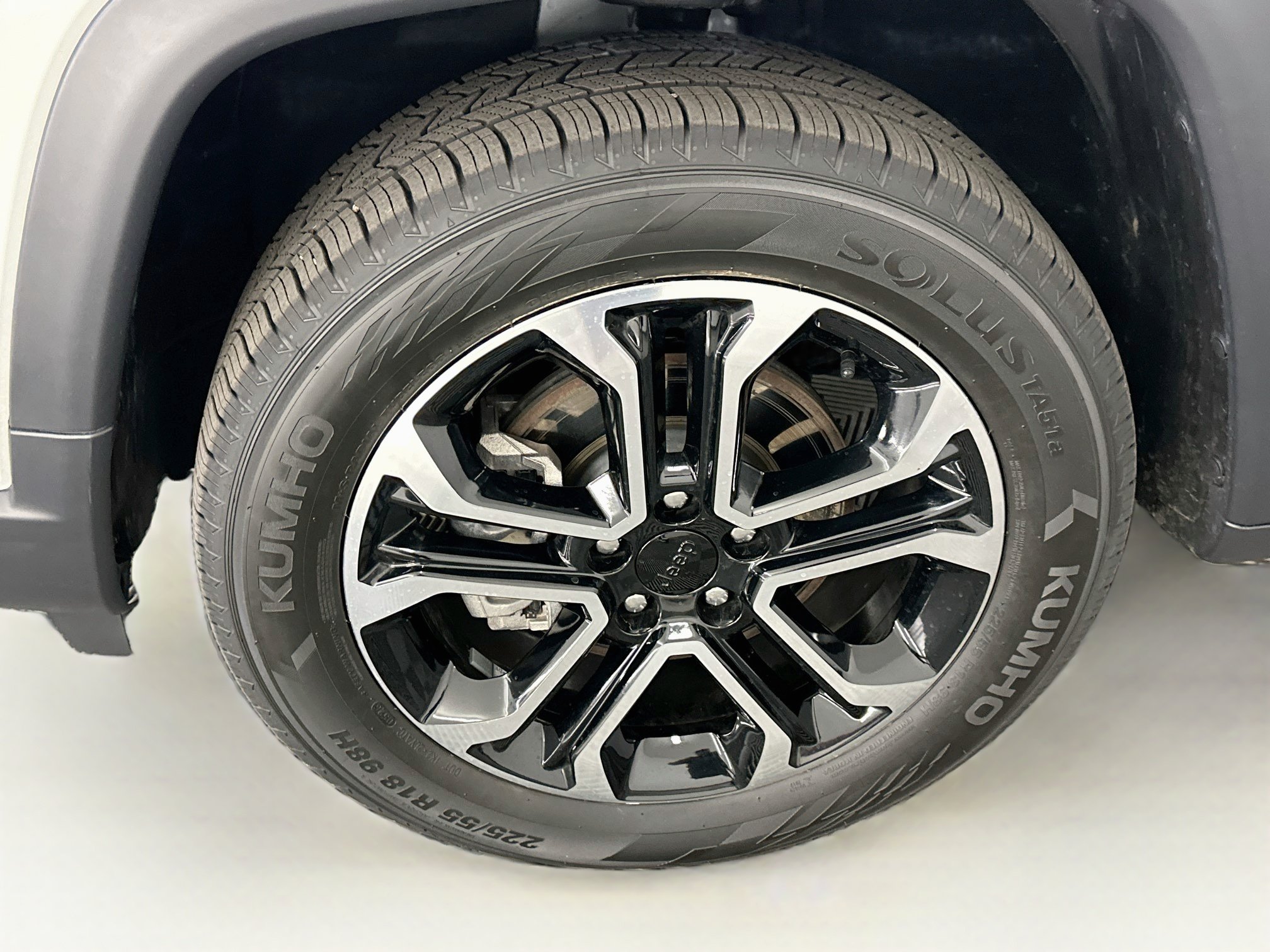 Used 2022 Jeep Compass Limited AWD/4WD image 11