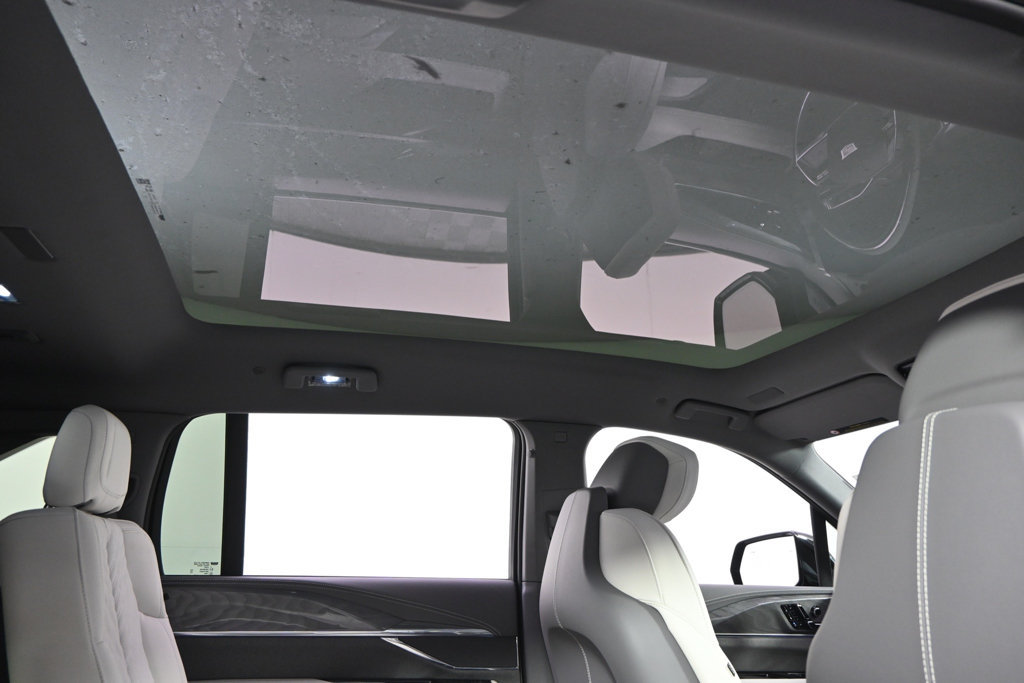 New 2026 Cadillac Escalade IQ Sport 1 w/ LPO, Floor Liner Package AWD/4WD image 17