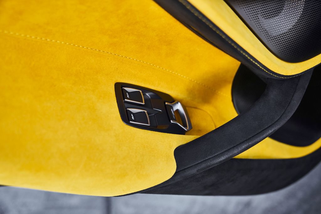 Used 2026 McLaren 750S Spider image 38