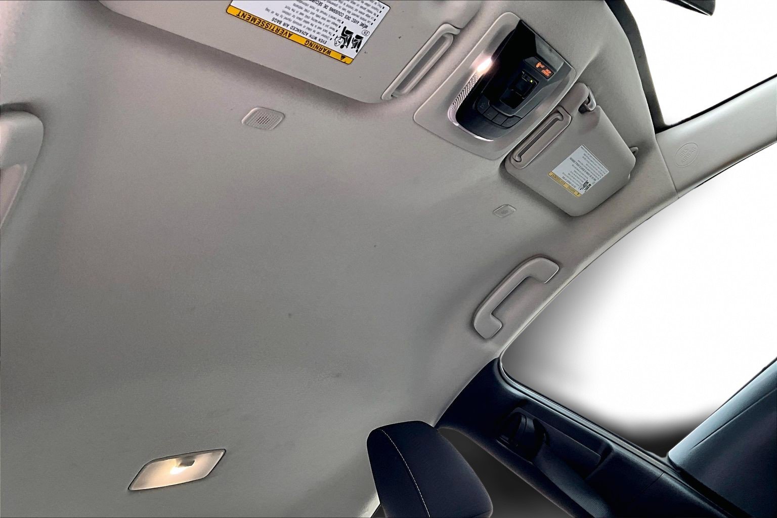 Used 2023 Toyota Corolla LE image 29