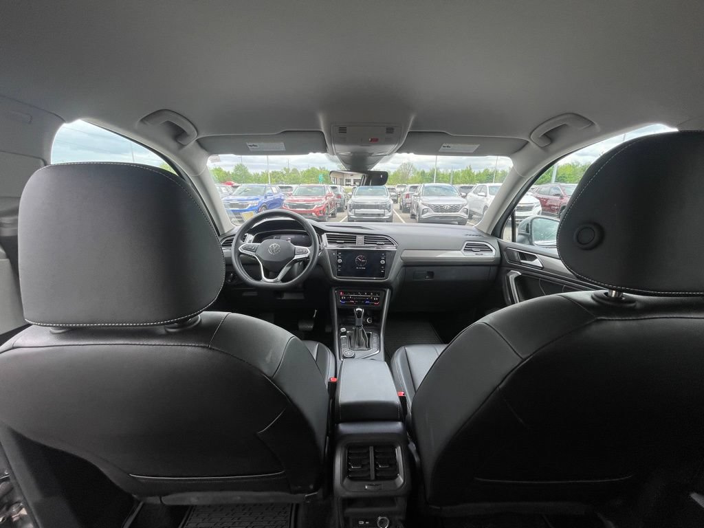 Used 2024 Volkswagen Tiguan SE w/ MDO Package, Two-Row AWD/4WD image 24