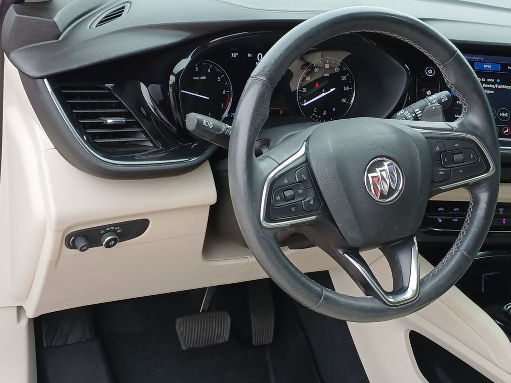 Used 2021 Buick Envision Essence FWD image 18