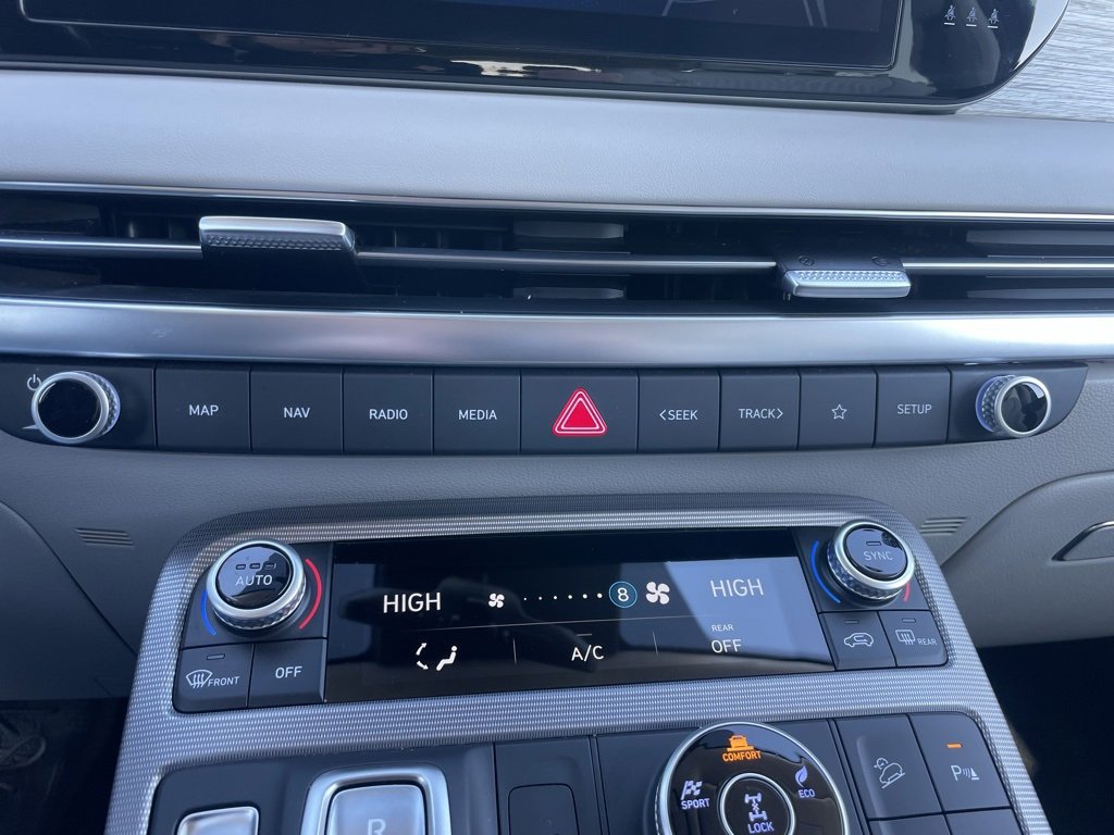 Used 2024 Hyundai Palisade Calligraphy image 12