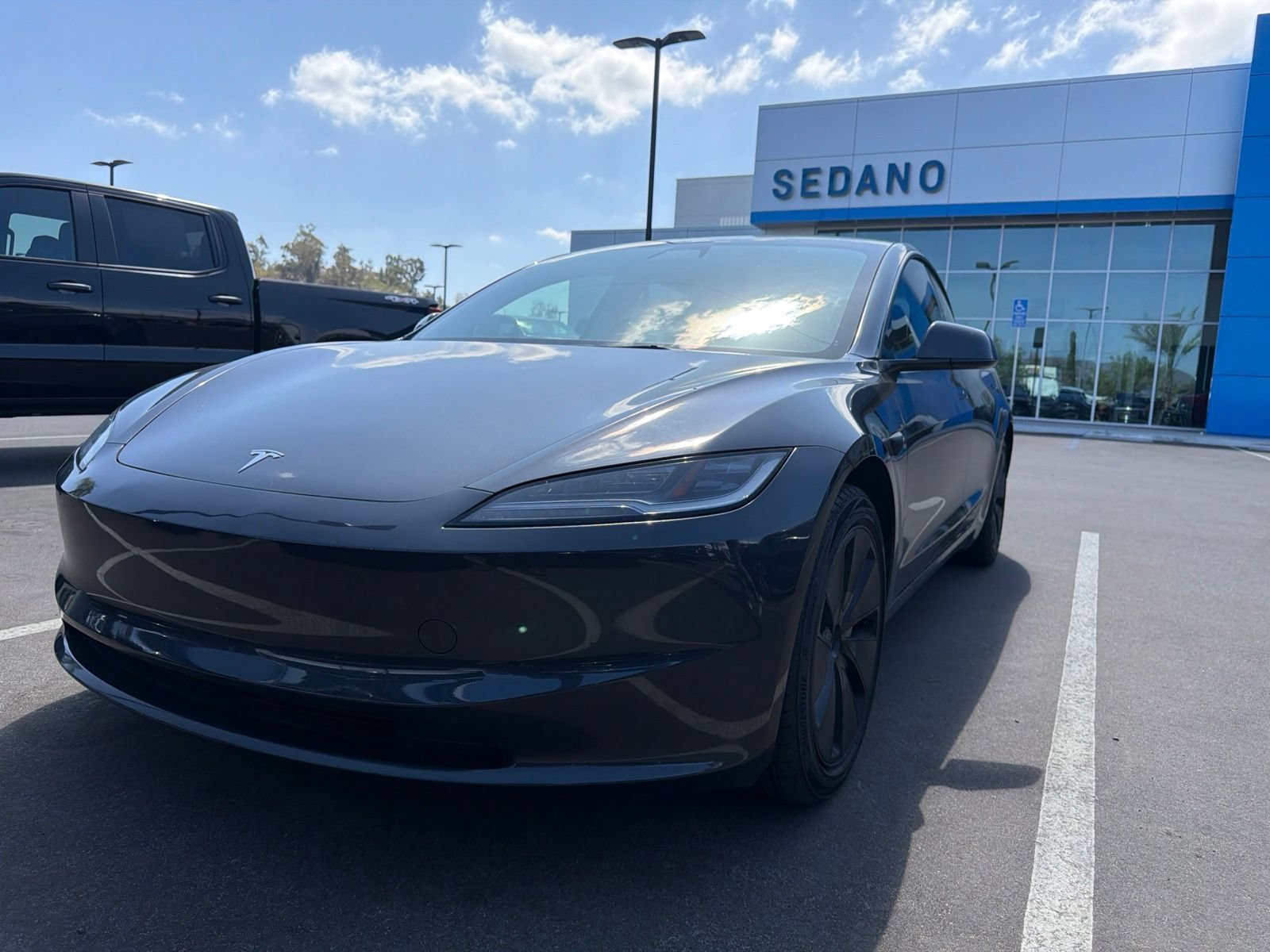 Used 2024 Tesla Model 3 Standard Range RWD image 2