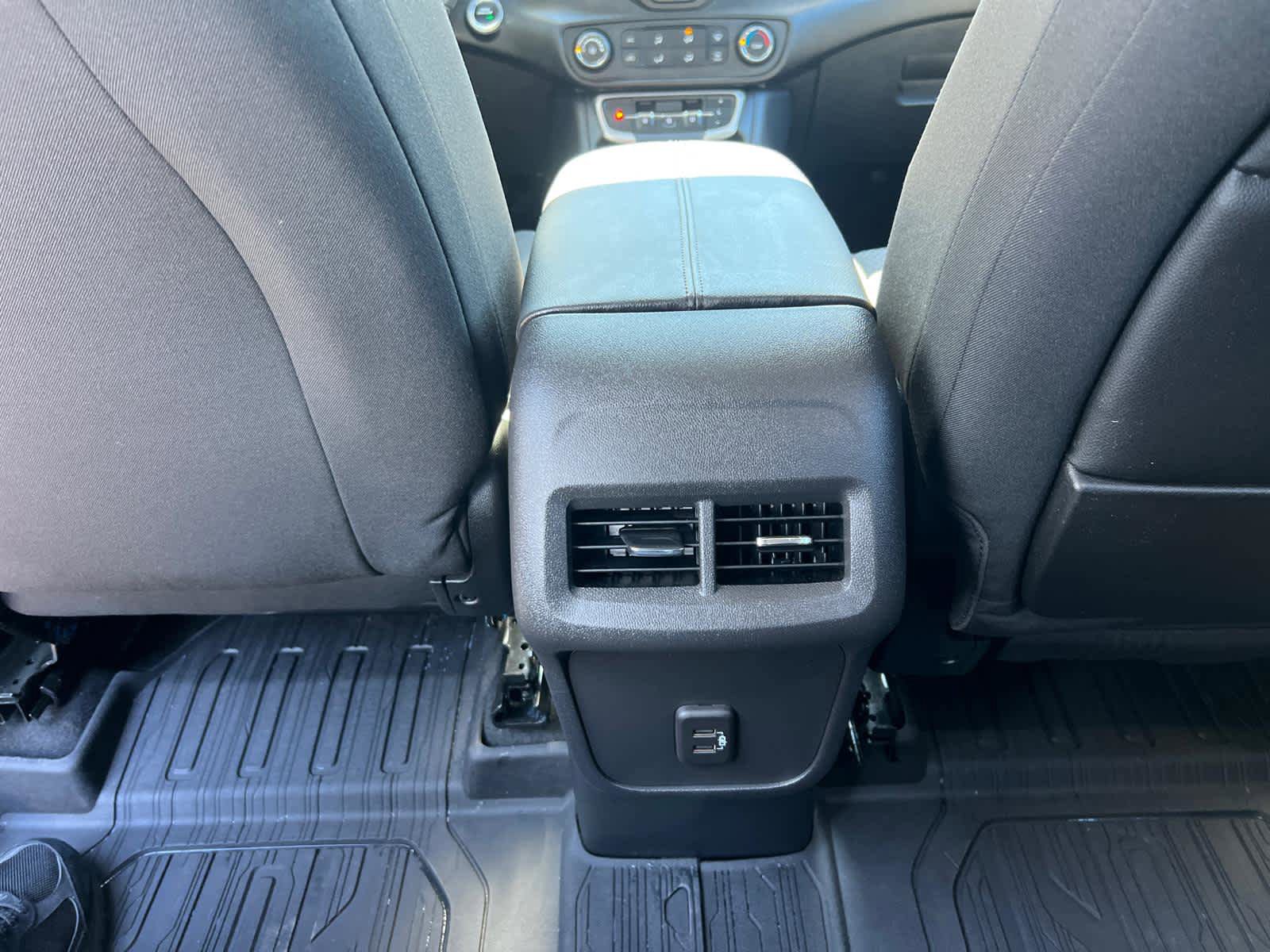 Certified 2023 GMC Terrain SLE w/ Elevation Edition AWD/4WD image 33