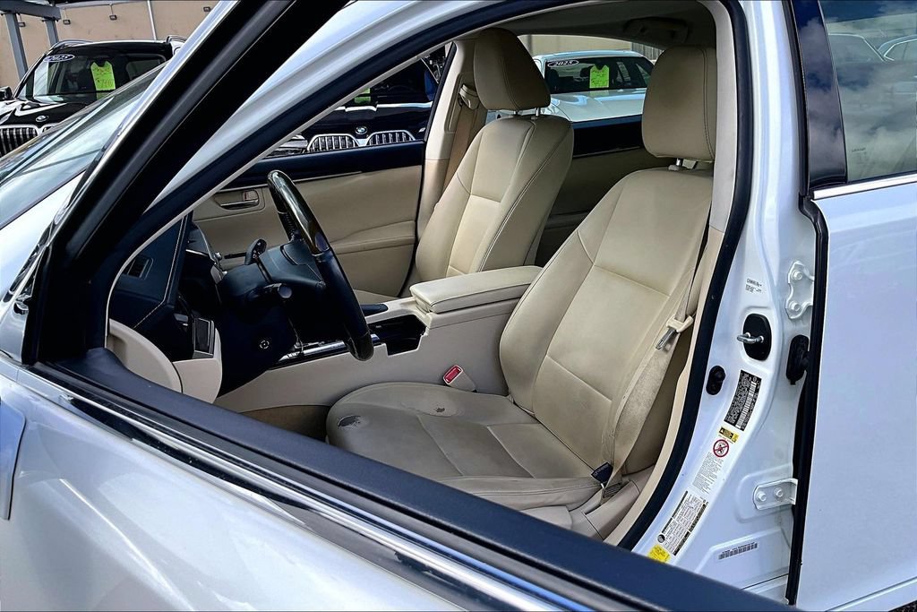Used 2013 Lexus ES 350 w/ Premium Pkg FWD image 36