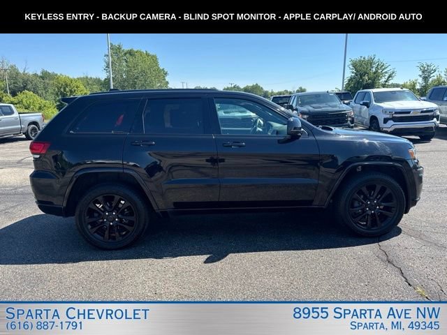 Used 2019 Jeep Grand Cherokee Altitude AWD/4WD image 2