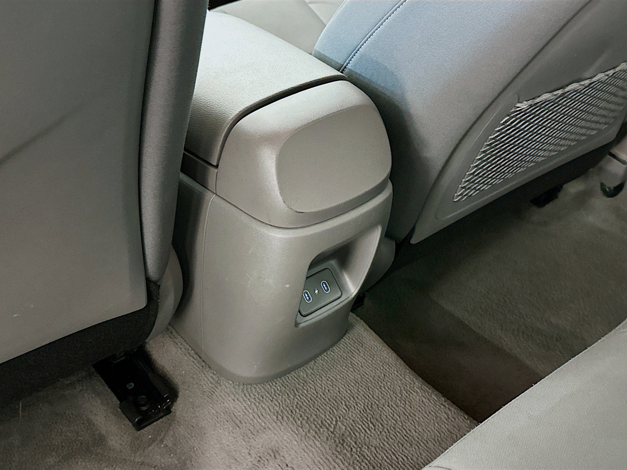 Used 2025 Hyundai Elantra SEL FWD image 29