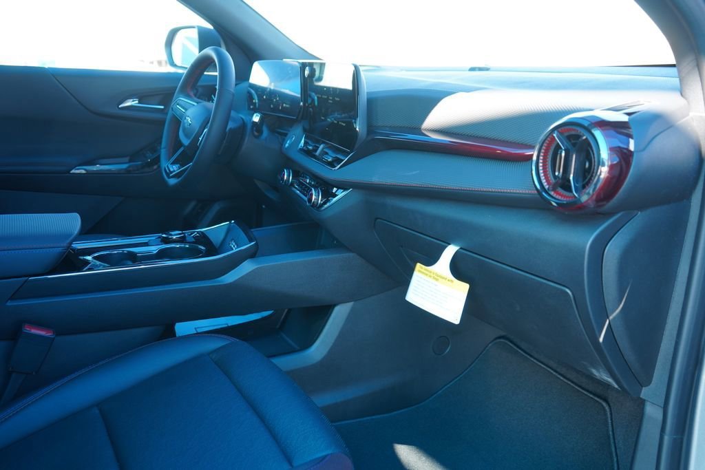 New 2026 Chevrolet Equinox RS w/ Convenience Package III FWD image 20