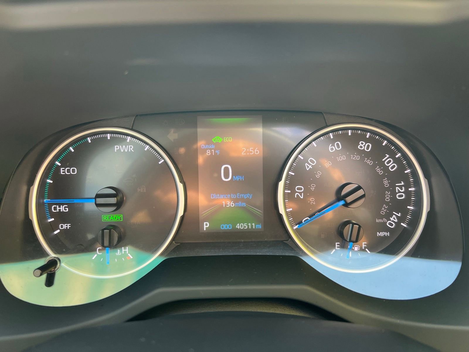 Used 2022 Toyota RAV4 XLE Premium image 32