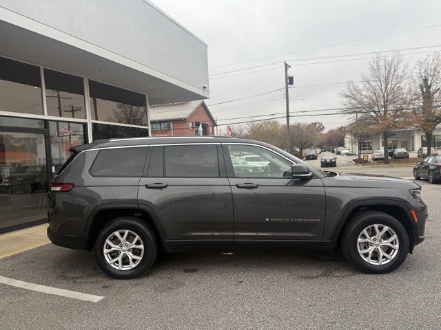 Used 2022 Jeep Grand Cherokee L Limited image 34