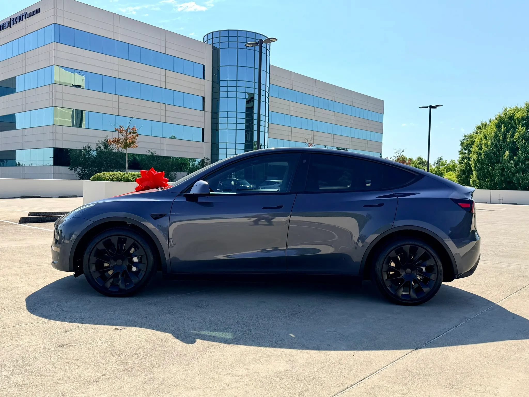 Used 2023 Tesla Model Y Long Range AWD/4WD image 13