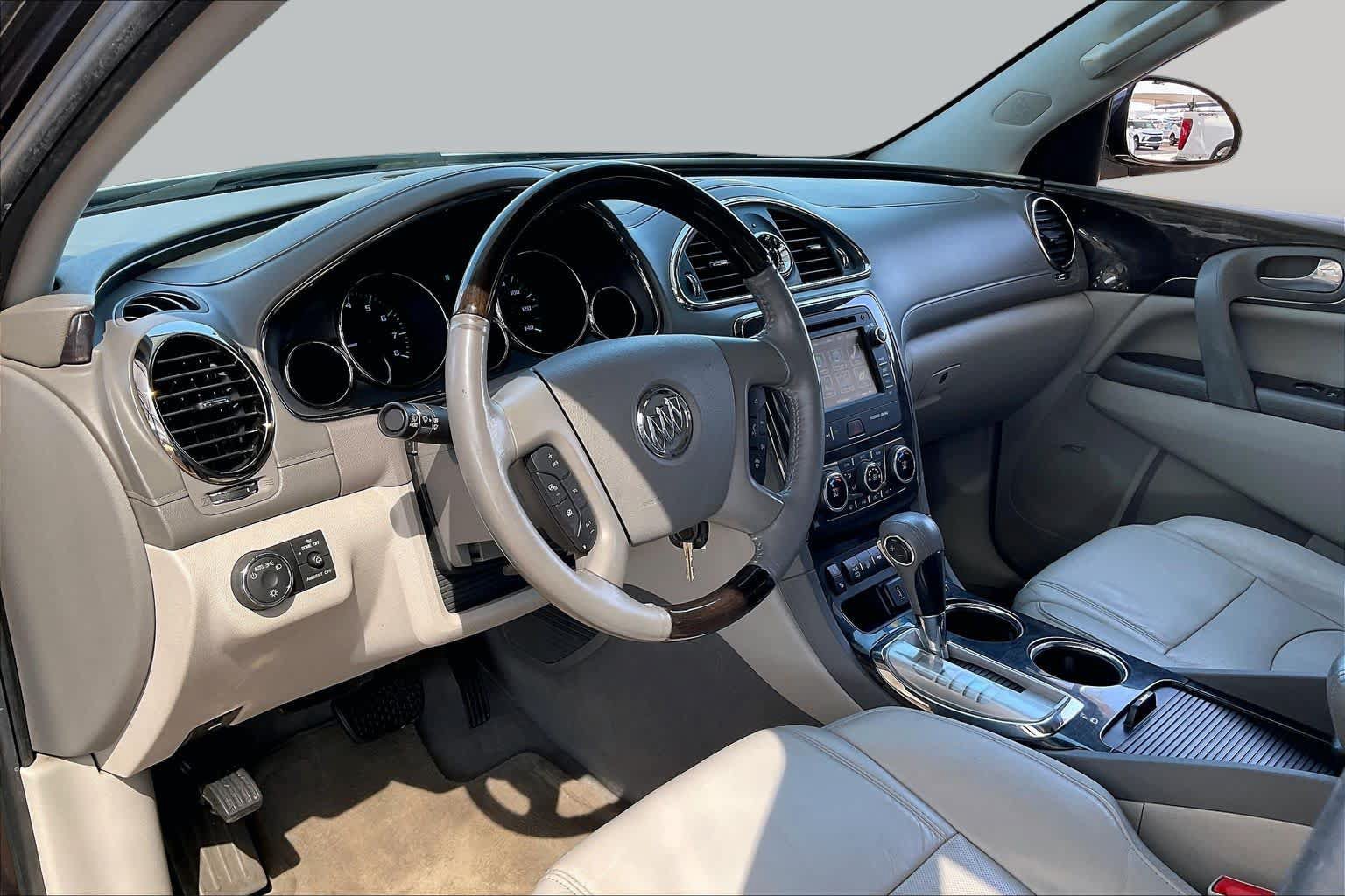 Used 2015 Buick Enclave Leather w/ Trailering Package FWD image 16