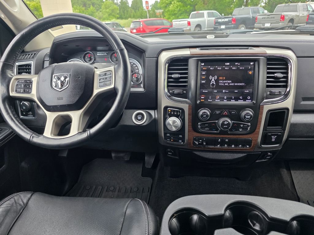Used 2018 RAM 1500 Laramie w/ Convenience Group AWD/4WD image 9