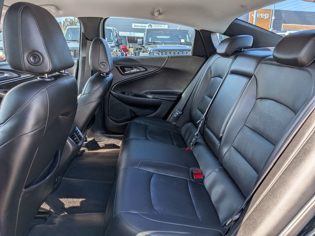 Used 2016 Chevrolet Malibu LT w/ Leather Package FWD image 22