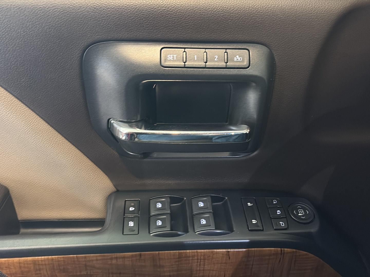 Used 2018 GMC Sierra 1500 SLT AWD/4WD image 13