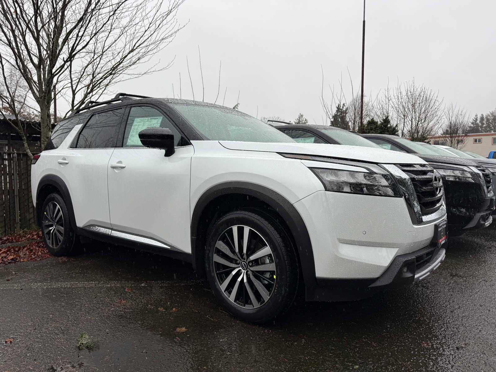 New 2025 Nissan Pathfinder Platinum w/ Cargo Package image 3