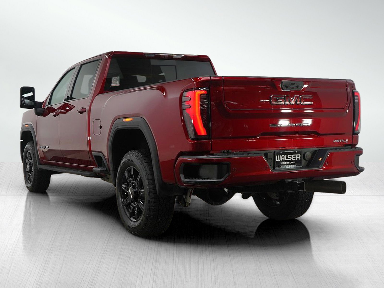 Used 2026 GMC Sierra 2500 AT4 w/ AT4 Premium Plus Package AWD/4WD image 3