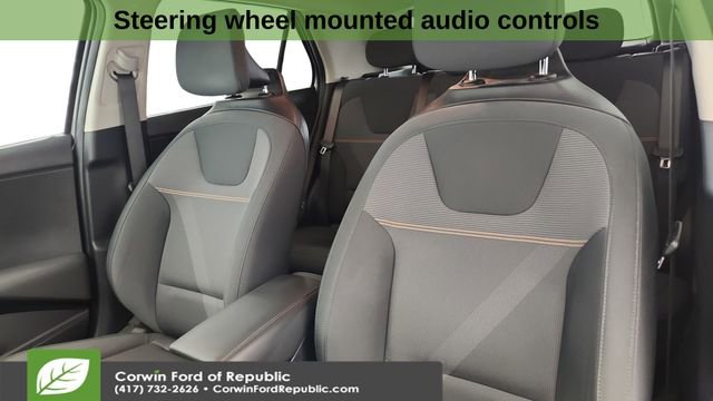 Used 2024 Kia Niro LX image 11