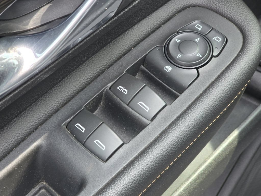 Used 2018 GMC Terrain SLT w/ Preferred Package FWD image 27
