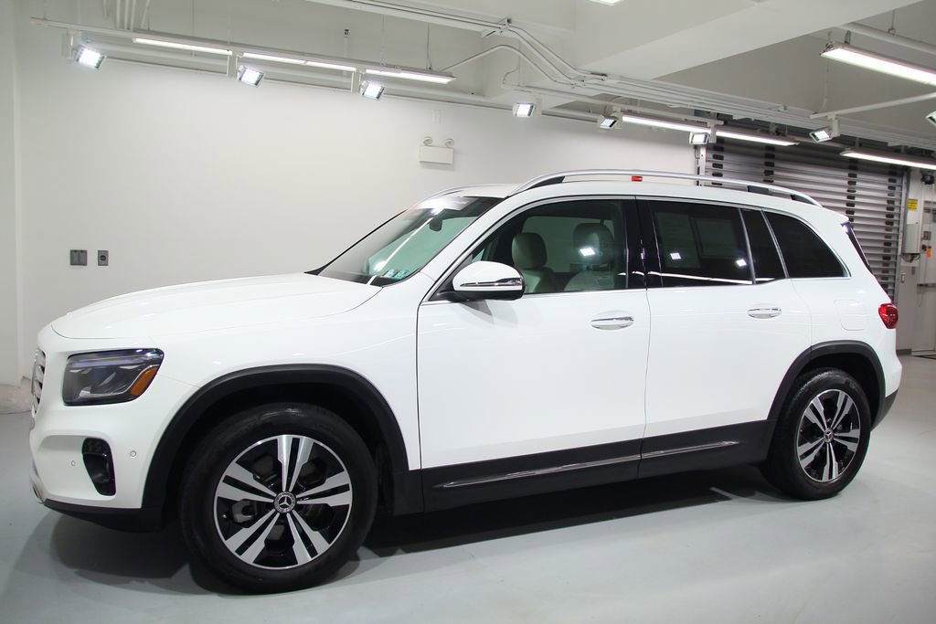 Certified 2025 Mercedes-Benz GLB 250 4MATIC image 3
