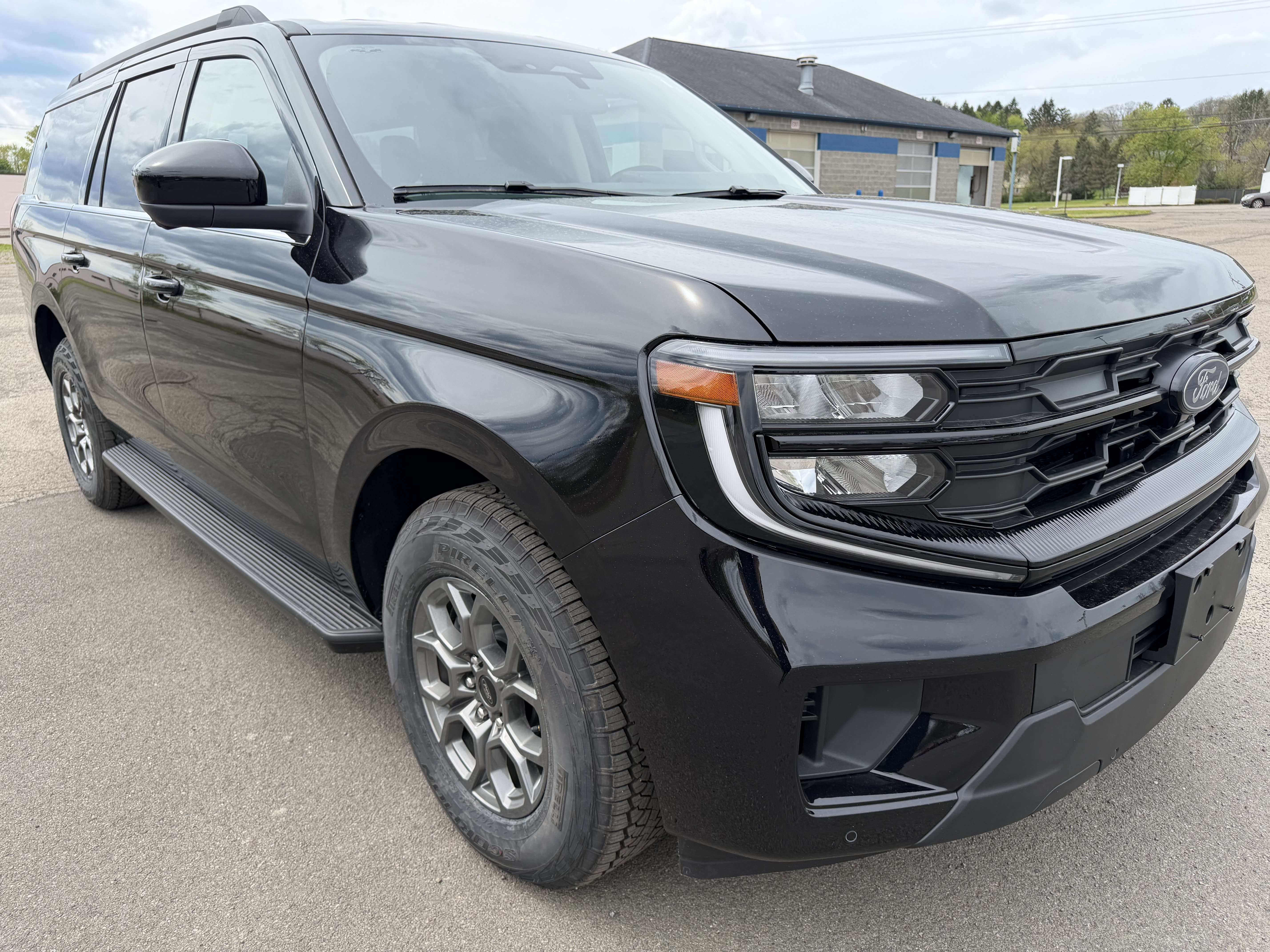 New 2026 Ford Expedition Max XL AWD/4WD image 1