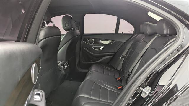 Used 2018 Mercedes-Benz C 300 Sedan w/ Premium Package image 17
