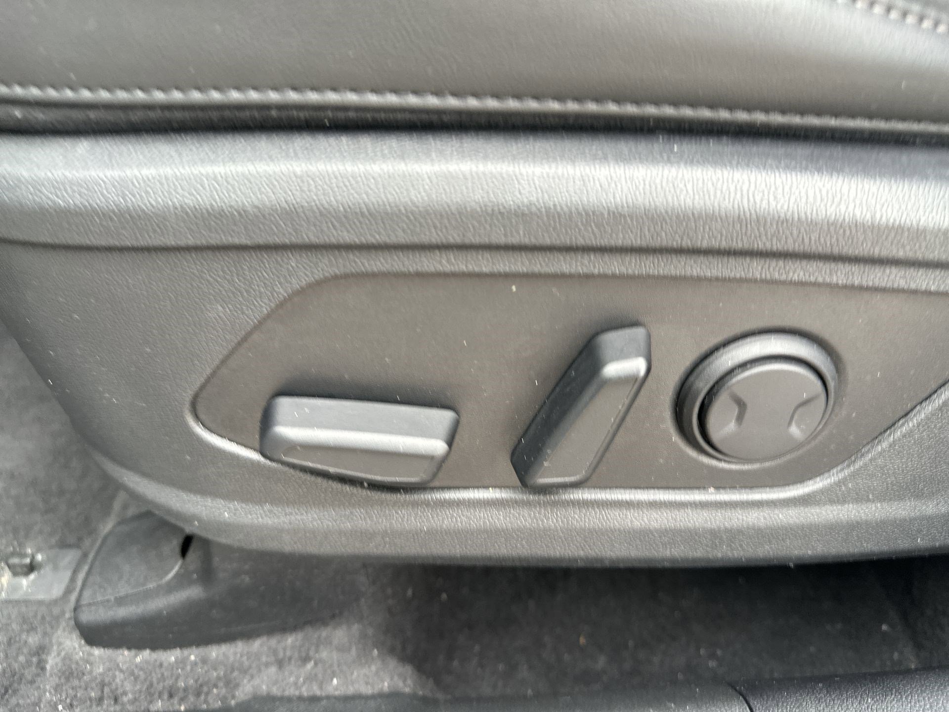 Used 2023 Kia Sorento SX FWD image 14