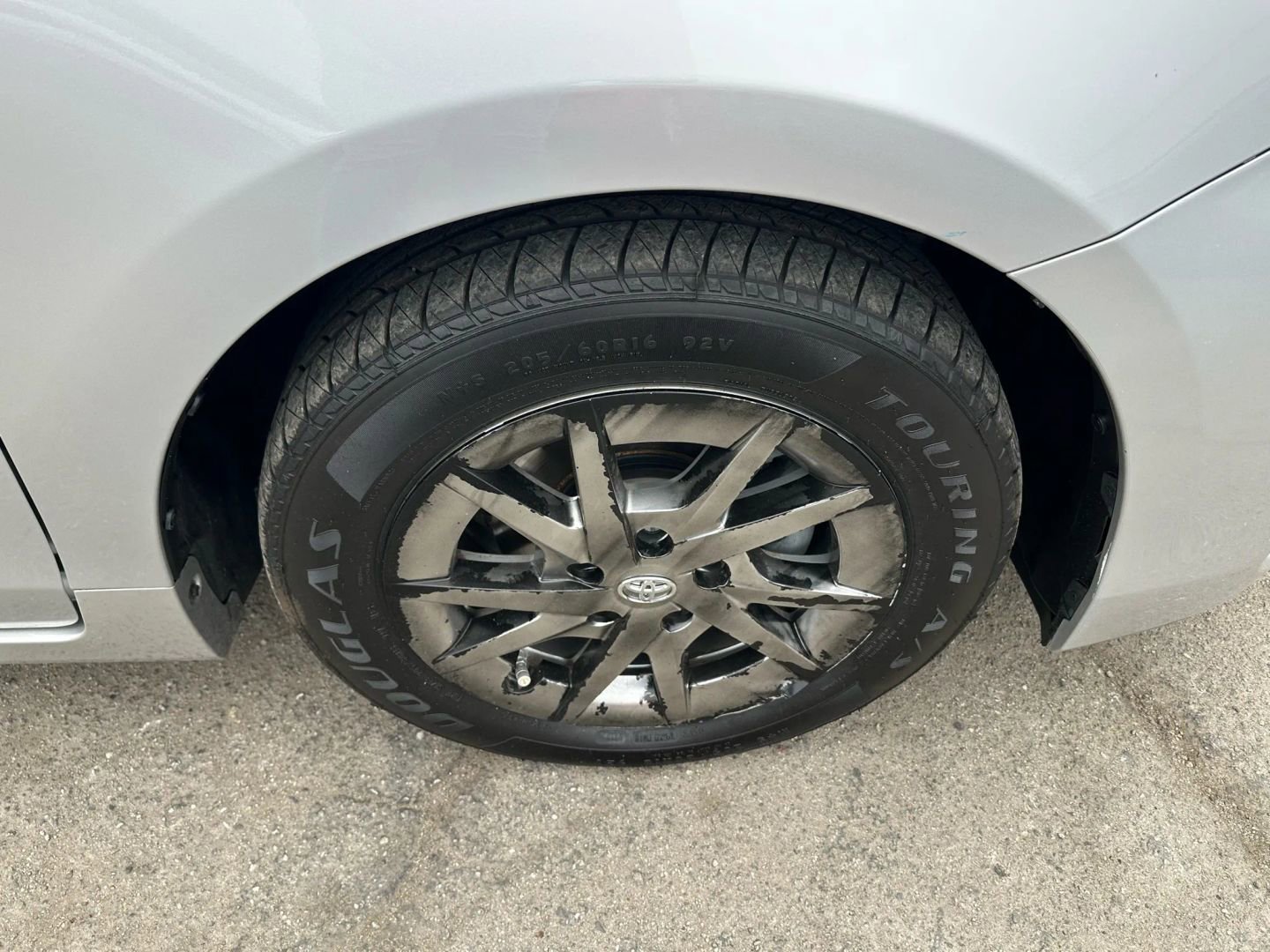 Used 2015 Toyota Prius V Three image 32